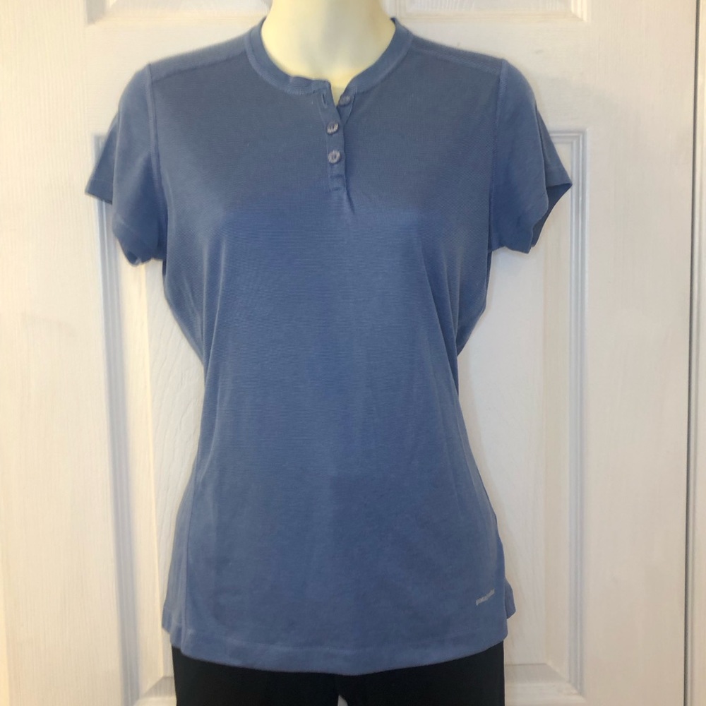 Patagonia Capilene button up Henley, blue, medium
